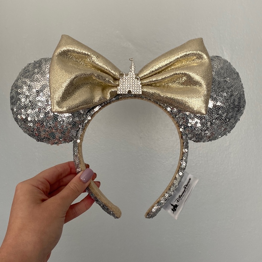 Silver sequence and Gold Magic Kingdom Minnie Ears
